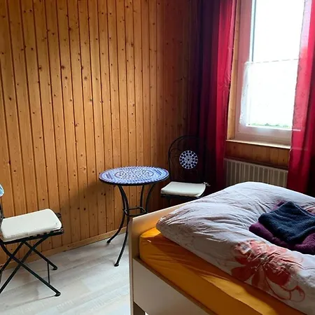 Monteurzimmer Ahnetal Z3 Проживание в семье *